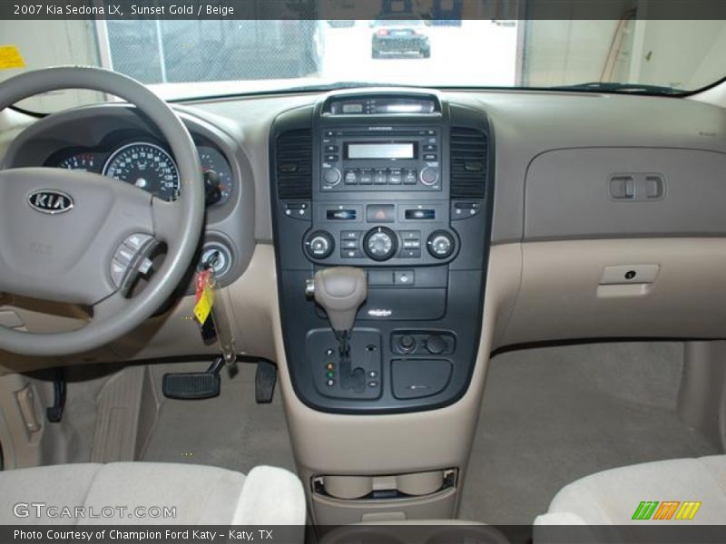 Sunset Gold / Beige 2007 Kia Sedona LX