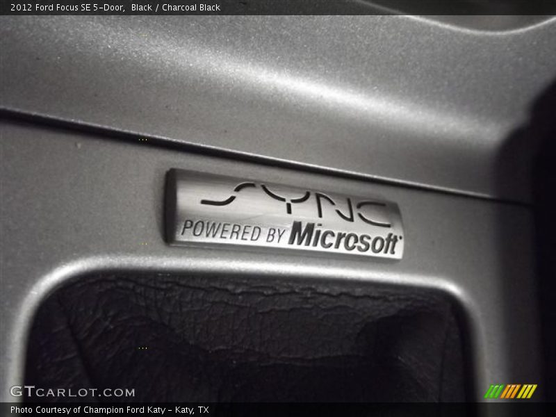 Black / Charcoal Black 2012 Ford Focus SE 5-Door
