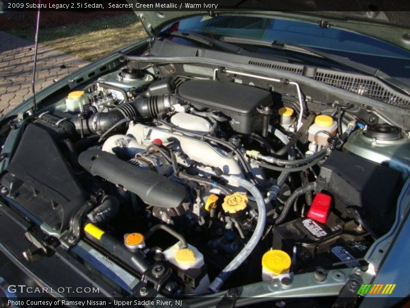 Seacrest Green Metallic / Warm Ivory 2009 Subaru Legacy 2.5i Sedan