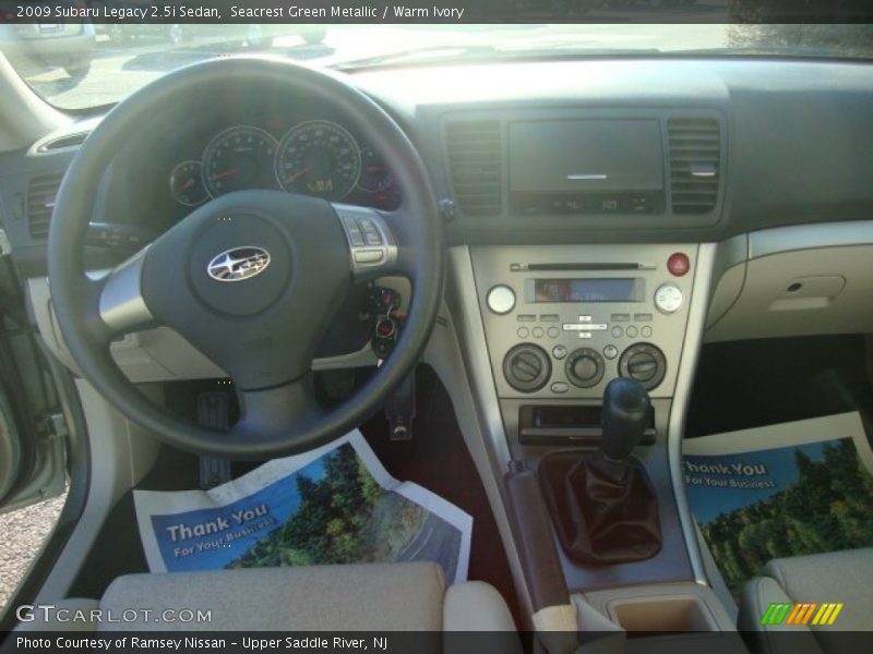 Seacrest Green Metallic / Warm Ivory 2009 Subaru Legacy 2.5i Sedan