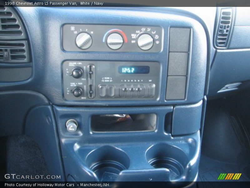 White / Navy 1998 Chevrolet Astro LS Passenger Van