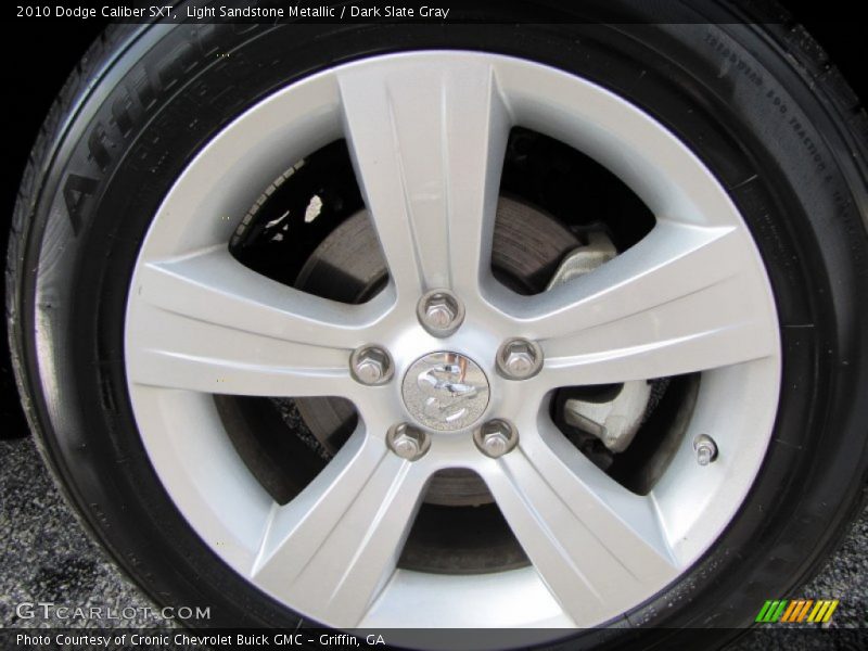 Light Sandstone Metallic / Dark Slate Gray 2010 Dodge Caliber SXT