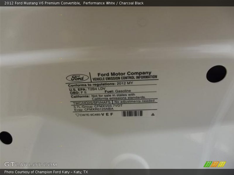 Performance White / Charcoal Black 2012 Ford Mustang V6 Premium Convertible