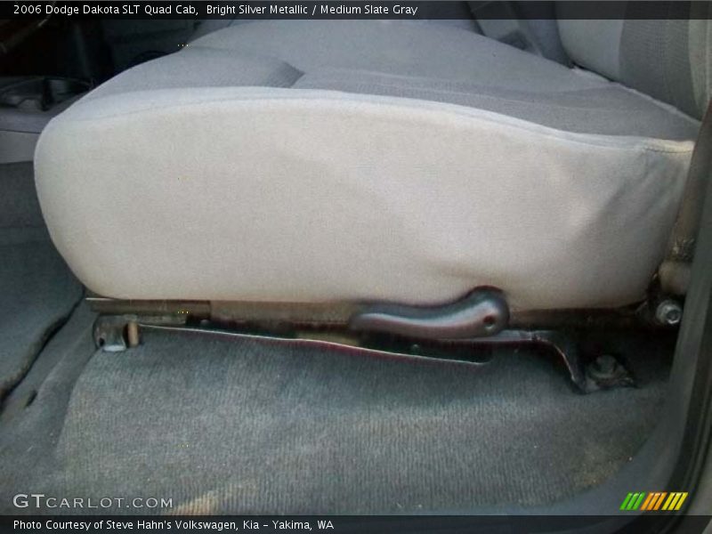 Bright Silver Metallic / Medium Slate Gray 2006 Dodge Dakota SLT Quad Cab