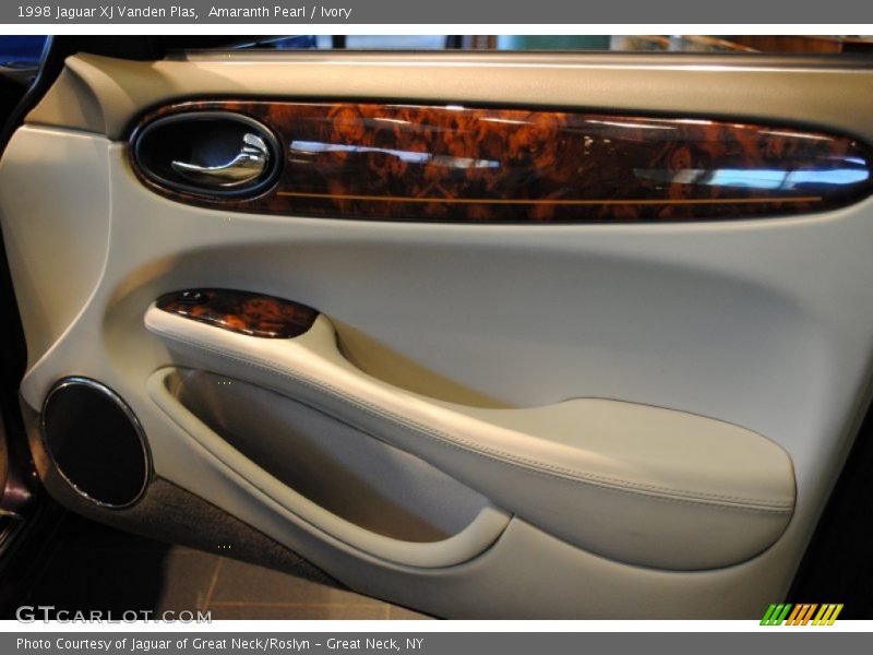 Door Panel of 1998 XJ Vanden Plas