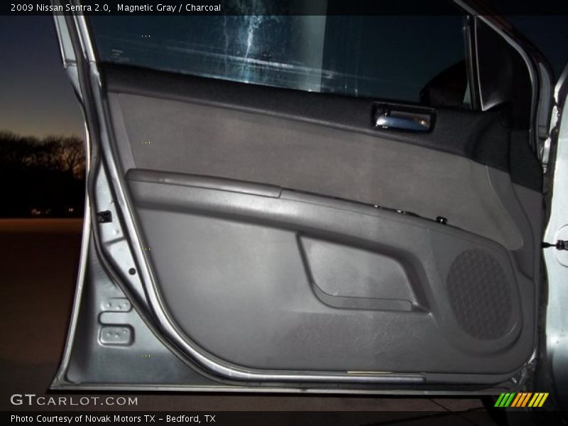 Magnetic Gray / Charcoal 2009 Nissan Sentra 2.0