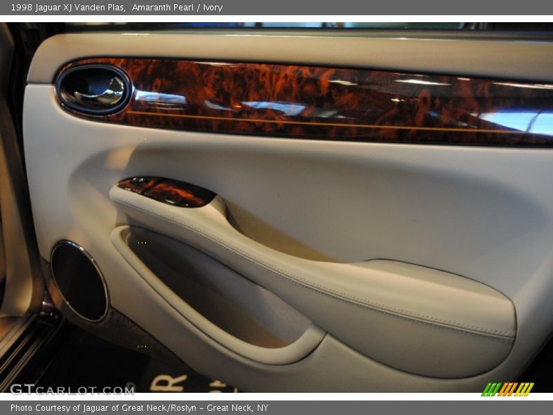 Door Panel of 1998 XJ Vanden Plas