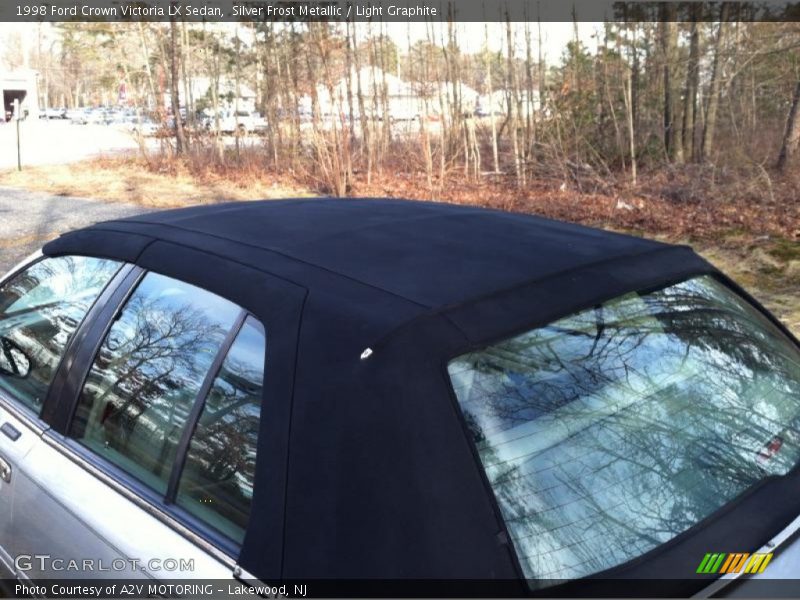 Silver Frost Metallic / Light Graphite 1998 Ford Crown Victoria LX Sedan