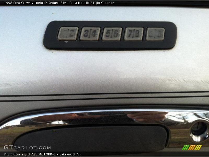 Silver Frost Metallic / Light Graphite 1998 Ford Crown Victoria LX Sedan