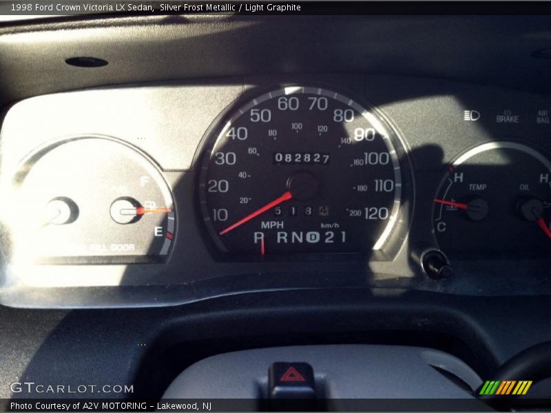 Silver Frost Metallic / Light Graphite 1998 Ford Crown Victoria LX Sedan