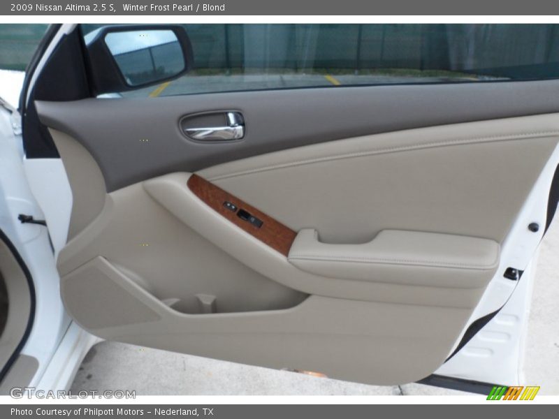 Winter Frost Pearl / Blond 2009 Nissan Altima 2.5 S
