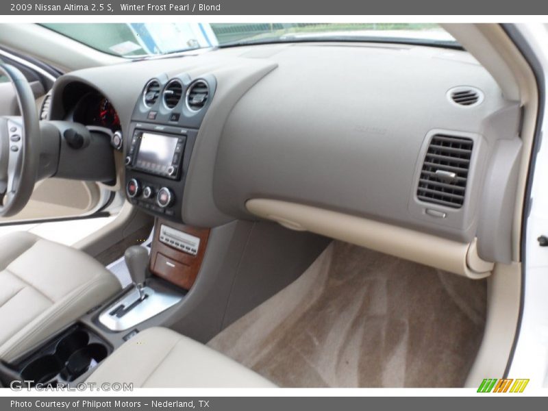 Winter Frost Pearl / Blond 2009 Nissan Altima 2.5 S