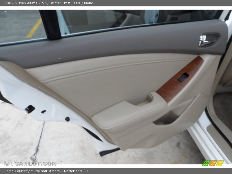 Winter Frost Pearl / Blond 2009 Nissan Altima 2.5 S
