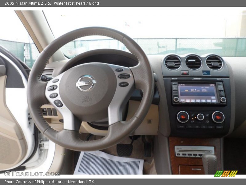 Winter Frost Pearl / Blond 2009 Nissan Altima 2.5 S