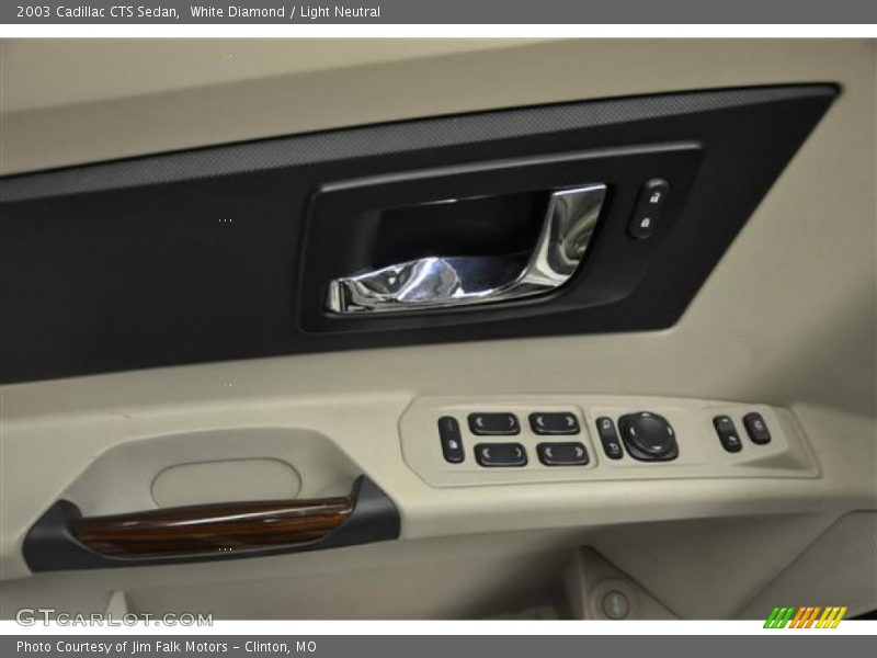 White Diamond / Light Neutral 2003 Cadillac CTS Sedan