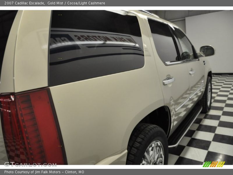 Gold Mist / Cocoa/Light Cashmere 2007 Cadillac Escalade