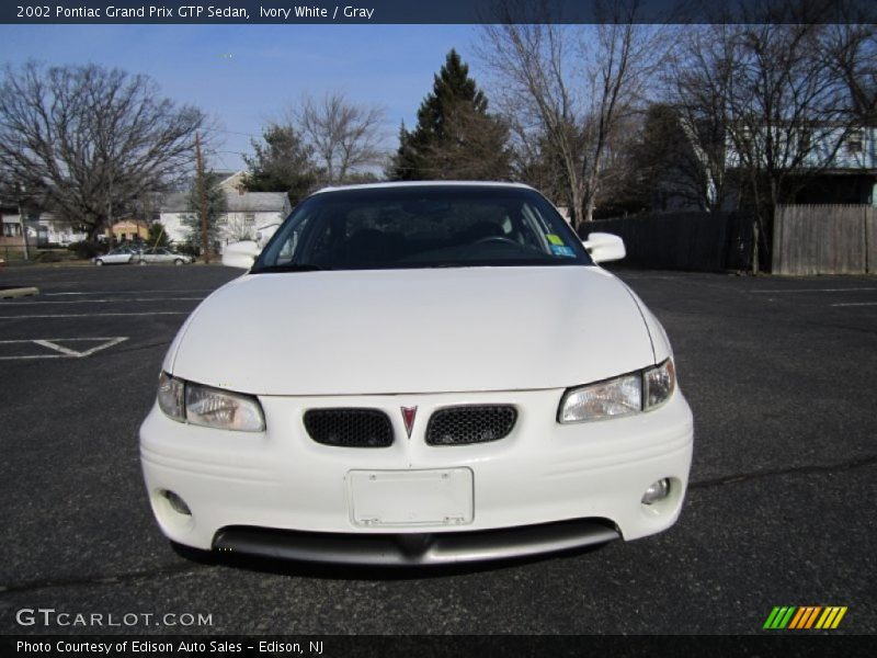 Ivory White / Gray 2002 Pontiac Grand Prix GTP Sedan
