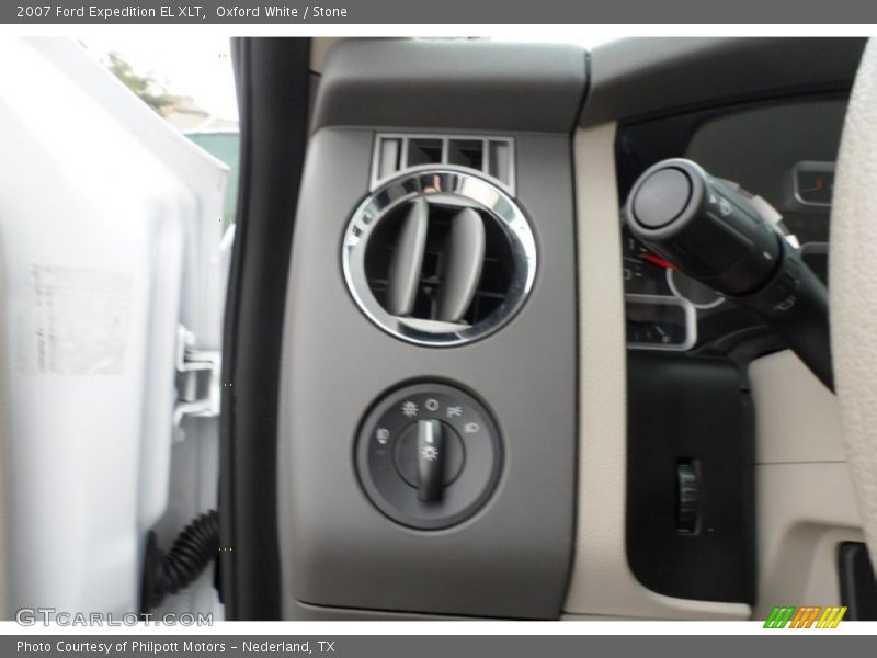 Oxford White / Stone 2007 Ford Expedition EL XLT
