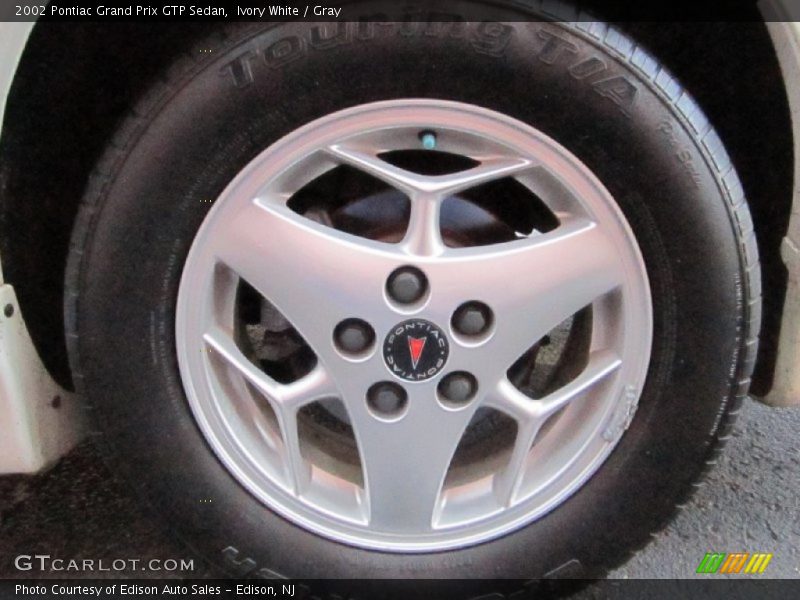 Ivory White / Gray 2002 Pontiac Grand Prix GTP Sedan