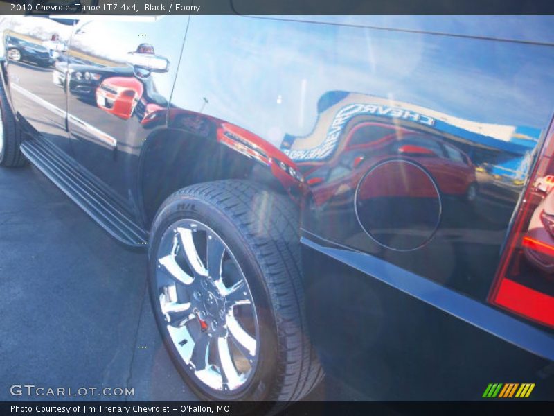 Black / Ebony 2010 Chevrolet Tahoe LTZ 4x4