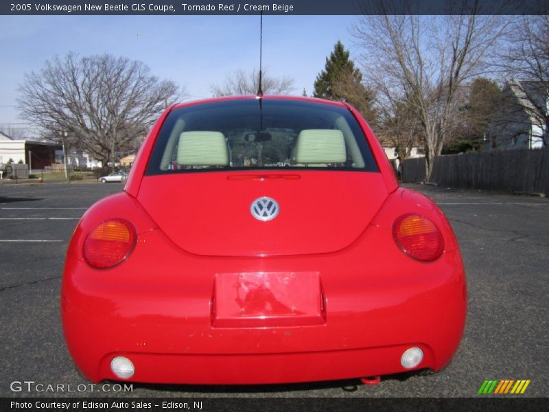 Tornado Red / Cream Beige 2005 Volkswagen New Beetle GLS Coupe