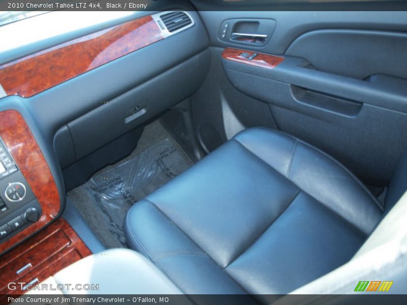Black / Ebony 2010 Chevrolet Tahoe LTZ 4x4