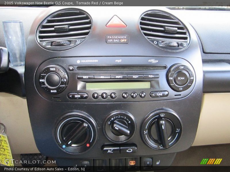 Controls of 2005 New Beetle GLS Coupe