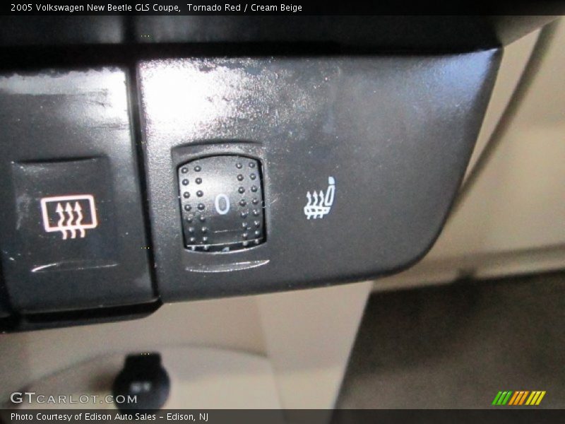 Tornado Red / Cream Beige 2005 Volkswagen New Beetle GLS Coupe