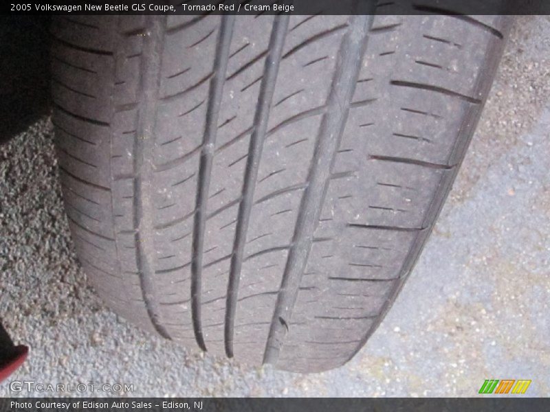 Tornado Red / Cream Beige 2005 Volkswagen New Beetle GLS Coupe