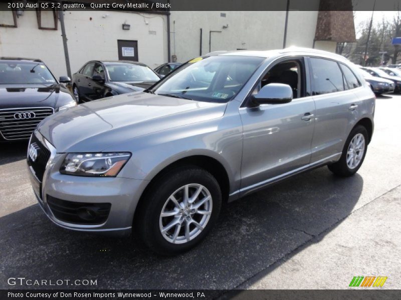 Quartz Grey Metallic / Black 2010 Audi Q5 3.2 quattro