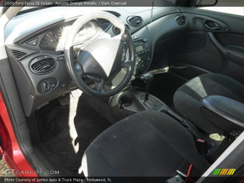 Autumn Orange Metallic / Dark Charcoal 2000 Ford Focus SE Sedan