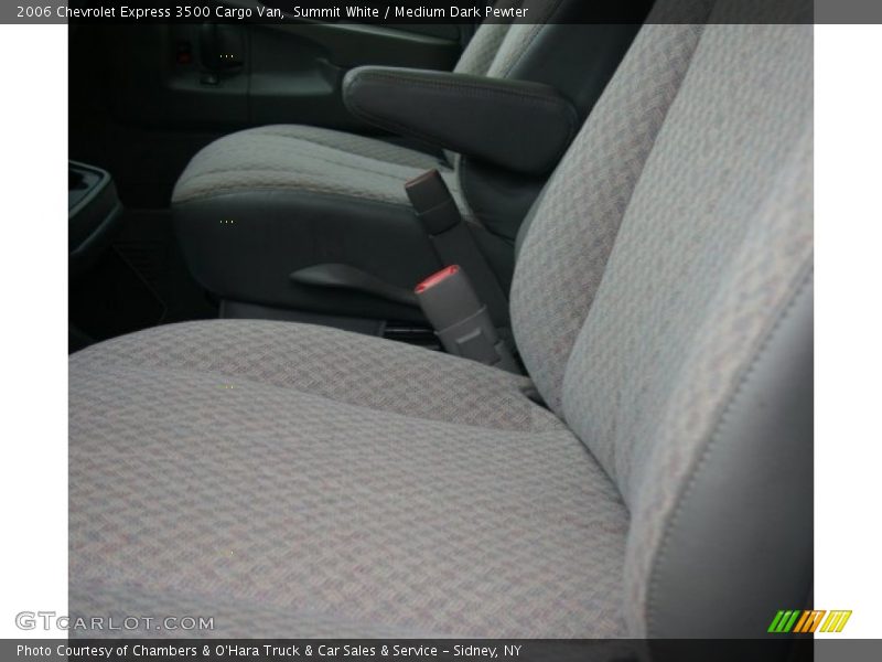 Summit White / Medium Dark Pewter 2006 Chevrolet Express 3500 Cargo Van