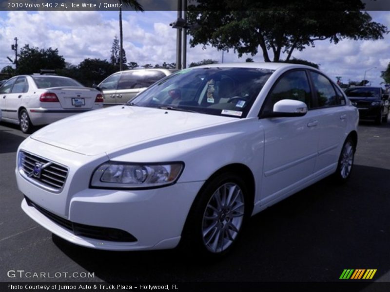 Ice White / Quartz 2010 Volvo S40 2.4i