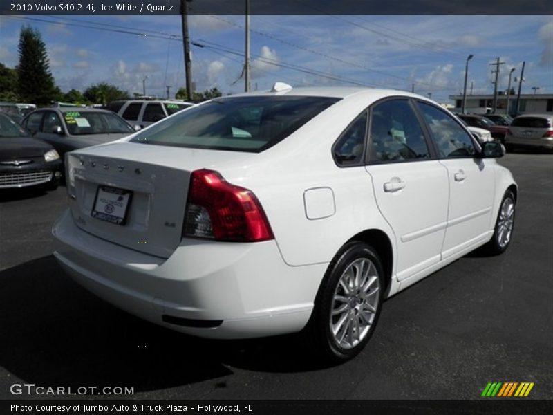 Ice White / Quartz 2010 Volvo S40 2.4i