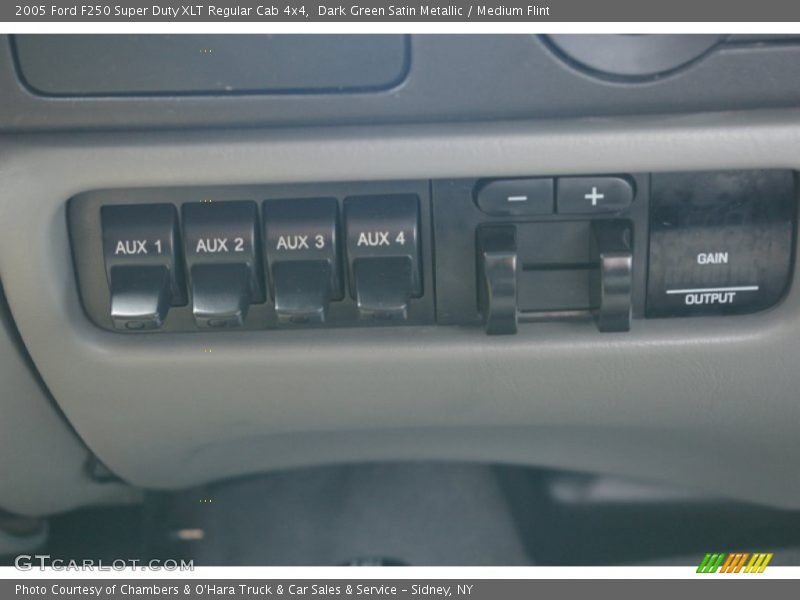 Dark Green Satin Metallic / Medium Flint 2005 Ford F250 Super Duty XLT Regular Cab 4x4
