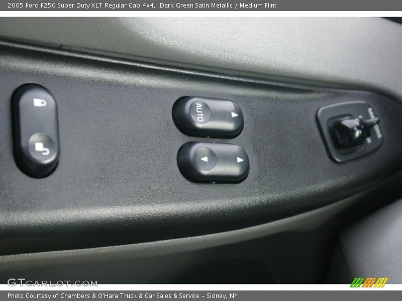 Dark Green Satin Metallic / Medium Flint 2005 Ford F250 Super Duty XLT Regular Cab 4x4