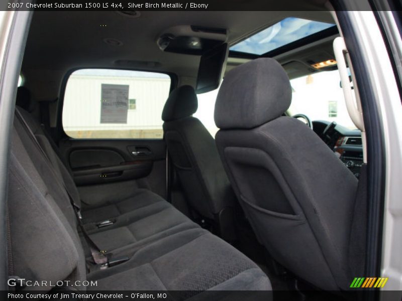 Silver Birch Metallic / Ebony 2007 Chevrolet Suburban 1500 LS 4x4