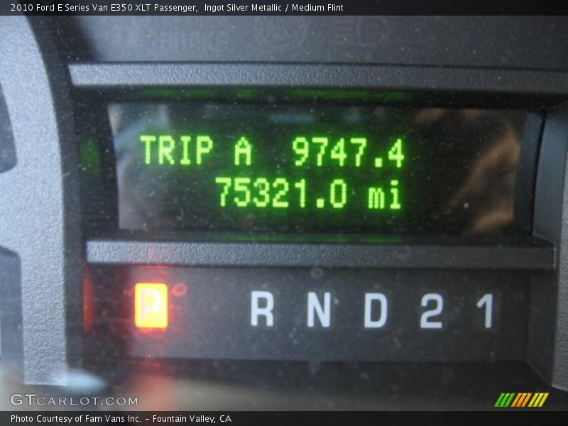 Ingot Silver Metallic / Medium Flint 2010 Ford E Series Van E350 XLT Passenger