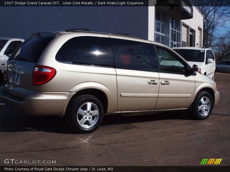 Linen Gold Metallic / Dark Khaki/Light Graystone 2007 Dodge Grand Caravan SXT