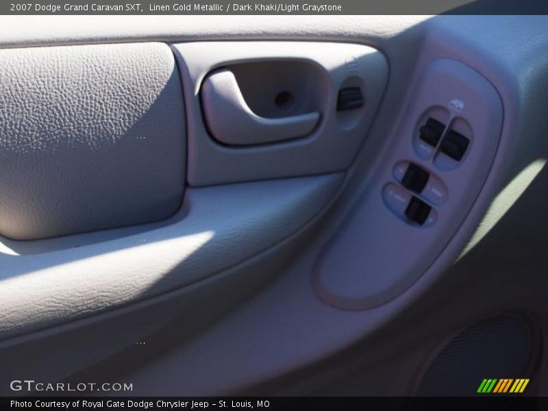 Linen Gold Metallic / Dark Khaki/Light Graystone 2007 Dodge Grand Caravan SXT