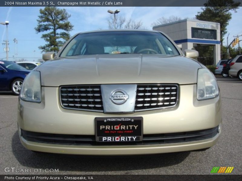 Champagne Mist Metallic / Cafe Latte 2004 Nissan Maxima 3.5 SL