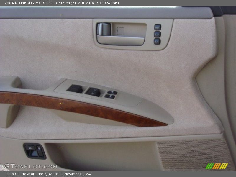 Champagne Mist Metallic / Cafe Latte 2004 Nissan Maxima 3.5 SL