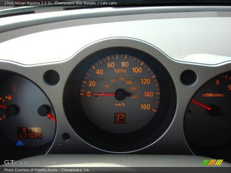 Champagne Mist Metallic / Cafe Latte 2004 Nissan Maxima 3.5 SL