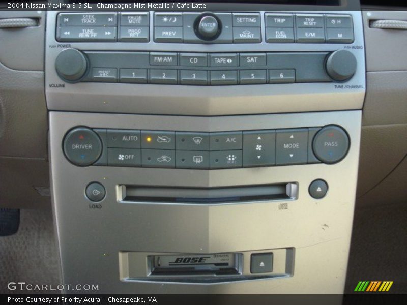 Champagne Mist Metallic / Cafe Latte 2004 Nissan Maxima 3.5 SL