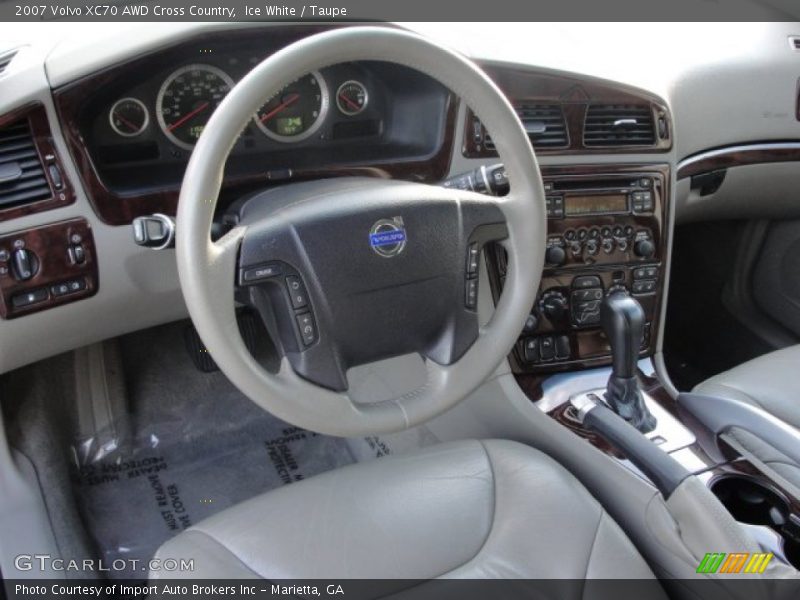 Ice White / Taupe 2007 Volvo XC70 AWD Cross Country