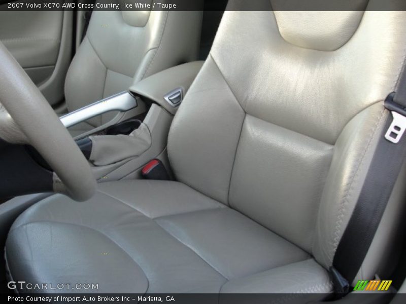 Ice White / Taupe 2007 Volvo XC70 AWD Cross Country