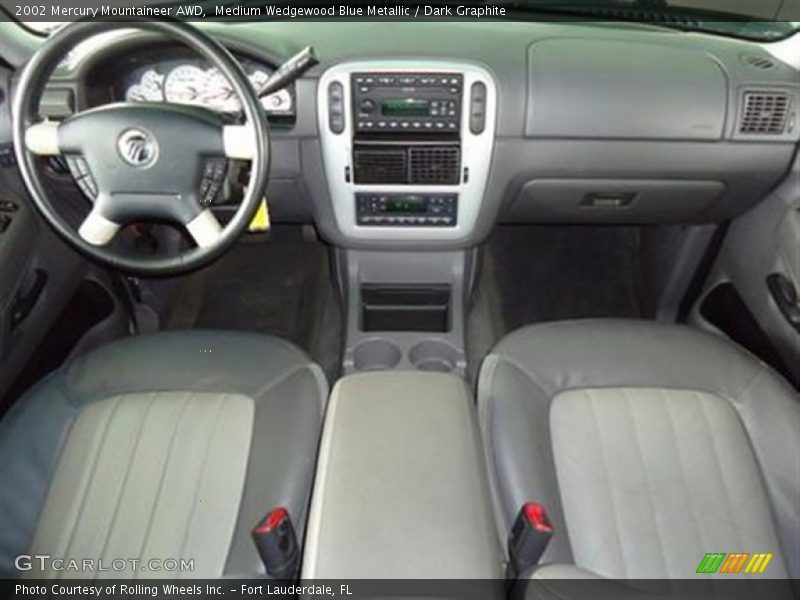 Dashboard of 2002 Mountaineer AWD