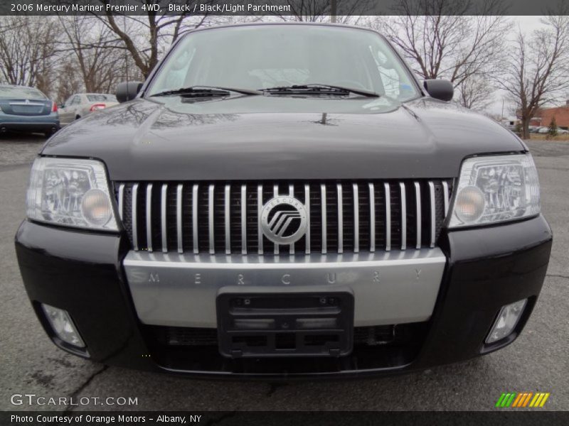 Black / Black/Light Parchment 2006 Mercury Mariner Premier 4WD