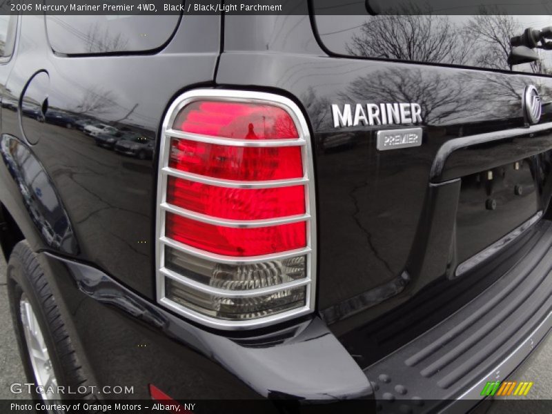 Black / Black/Light Parchment 2006 Mercury Mariner Premier 4WD