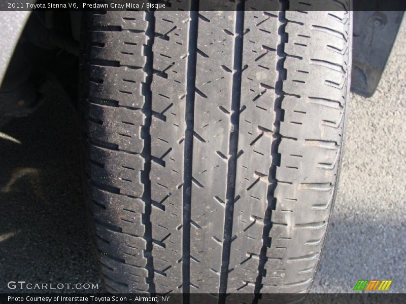 Predawn Gray Mica / Bisque 2011 Toyota Sienna V6